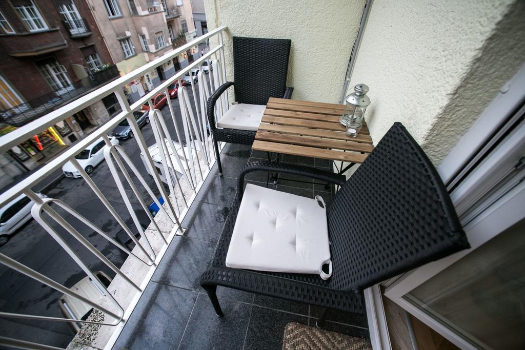 Budapest Downtown Apartments With Balcony & Optional Garage & Restaurant In The Building Rom bilde