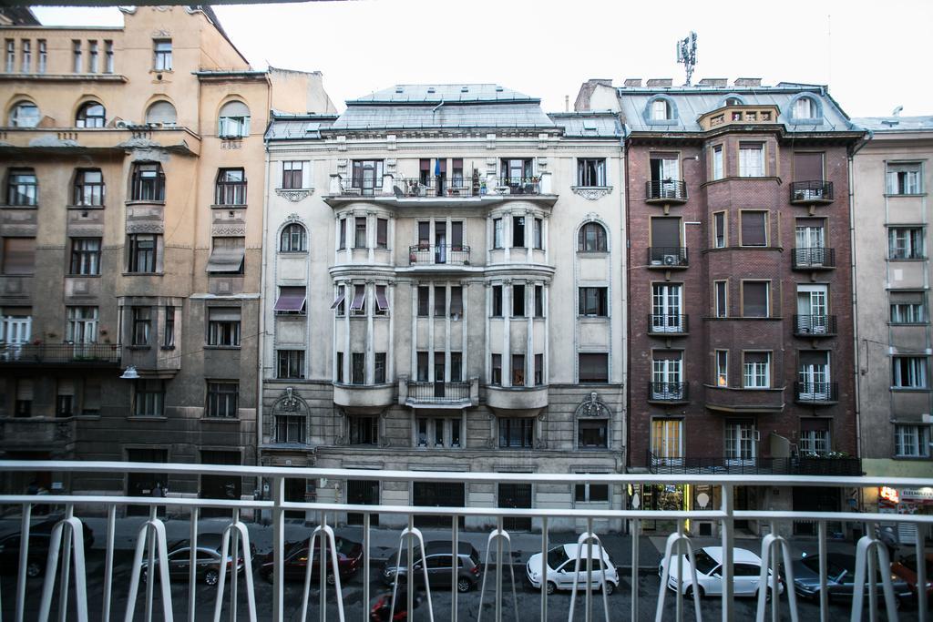 Budapest Downtown Apartments With Balcony & Optional Garage & Restaurant In The Building Rom bilde